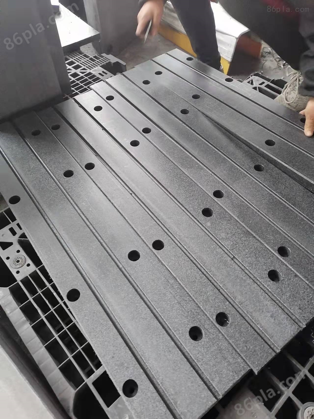 滑块抗剪能力强工程塑料合金板